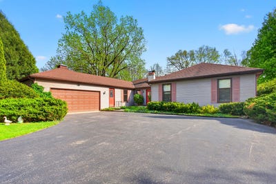 /international/us/6503-tustamena-trail-mchenry-il-110106038977/