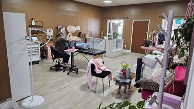 /international/us/900-embarcadero-del-mar-isla-vista-ca-110104414901/