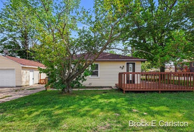 /international/us/85-lakeshore-boulevard-norton-shores-mi-110108333593/