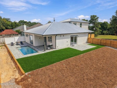 /international/us/178-belaire-drive-panama-city-beach-fl-110110350325/