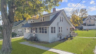 /international/us/12-greenwood-street-waterville-me-110120157717/