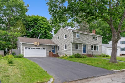 /international/us/70-alden-circle-portland-me-110109029282/