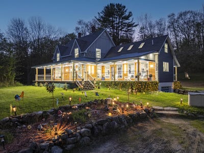 /international/us/205-rowe-hill-road-greenwood-me-110108237836/