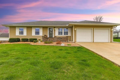 /international/us/1204-s-walnut-ave-salisbury-mo-110098531160/