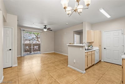/international/us/231-w-horizon-ridge-parkway-henderson-nv-110108569467/