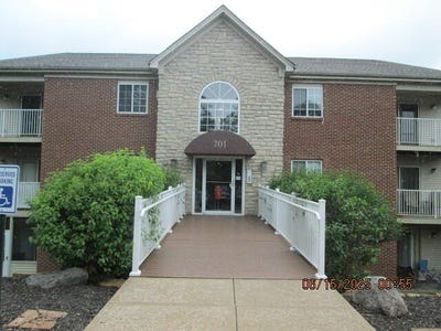 /international/us/701-napa-valley-lane-crestview-hills-ky-110100797743/