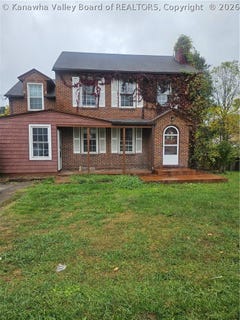 /international/us/3213-jackson-avenue-point-pleasant-wv-110106679799/