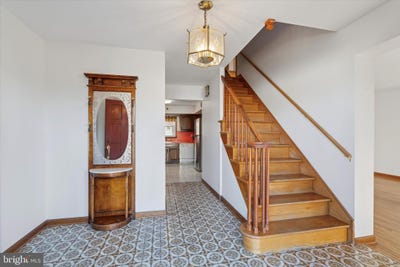 /international/us/856-martin-avenue-bryn-mawr-pa-110098209355/