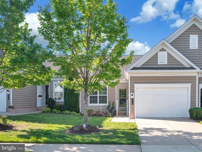 /international/us/144-castle-hill-drive-fredericksburg-va-110107840653/