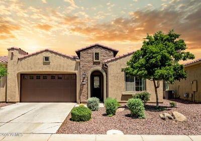 /international/us/16426-w-piccadilly-road-goodyear-az-110100249918/