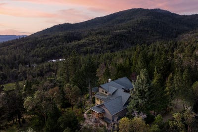 /international/us/211-shorthorn-gulch-road-grants-pass-or-110106302616/