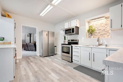 /international/us/85-w-washington-ave-cambridge-id-110097883862/