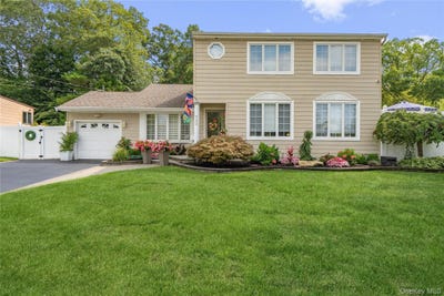 /international/us/939-manor-lane-bay-shore-ny-110108342341/