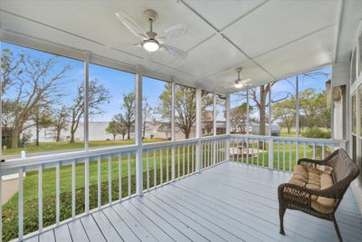 /international/us/10165-northlake-circle-kemp-tx-110106373752/