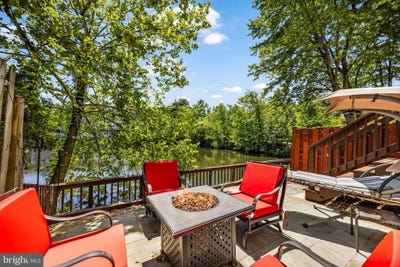 /international/us/7595-chrisland-cove-falls-church-va-110108058139/