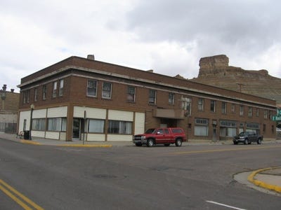 /international/us/22-n-center-green-river-wy-110072838441/