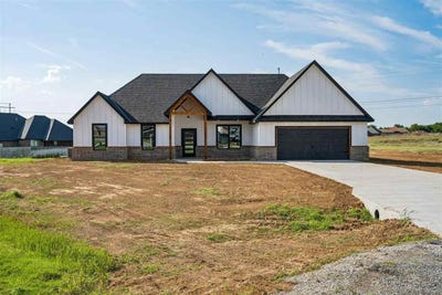 /international/us/12702-sierra-lane-elgin-ok-110107842949/