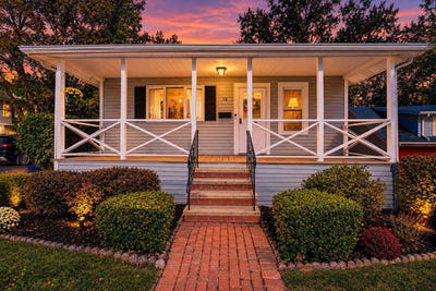/international/us/18-lakeside-avenue-weymouth-ma-110120459849/