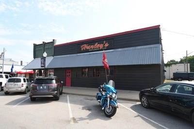 /international/us/105-n-phelps-street-decatur-mi-110090960555/