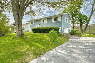 /international/us/139-nevins-road-henrietta-ny-110108168600/