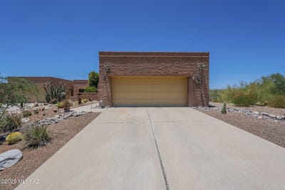 /international/us/8770-n-coral-ridge-loop-tucson-az-110100509165/