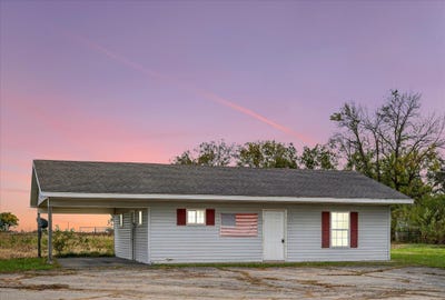 /international/us/208-n-jefferson-street-rockville-mo-110103344701/