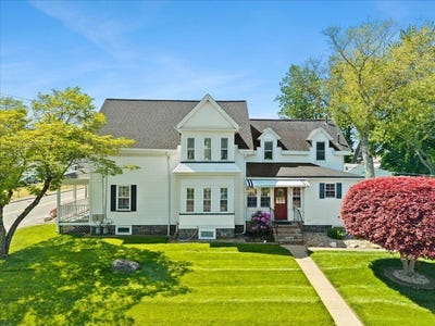 /international/us/254-washington-street-taunton-ma-110108474483/