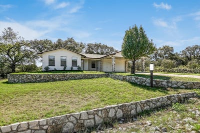 /international/us/1103-ute-road-horseshoe-bay-tx-110120536364/