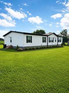 /international/us/2152-s-highway-76-russell-springs-ky-110109759146/
