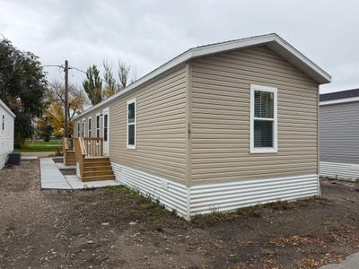 /international/us/1700-3rd-avenue-s-moorhead-mn-110120549605/