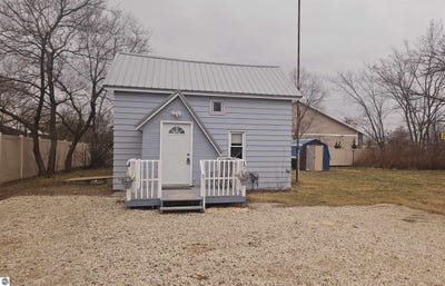 /international/us/2046-florence-street-mt-pleasant-mi-110098339150/