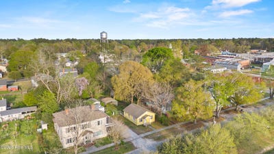/international/us/108-n-dickerson-street-burgaw-nc-110106814544/