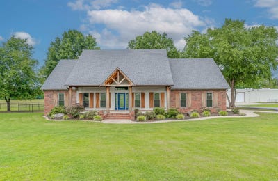 /international/us/363-highway-225-e-greenbrier-ar-110099893383/