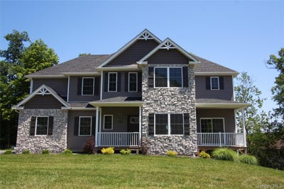 /international/us/84-frank-street-new-windsor-ny-110109836130/