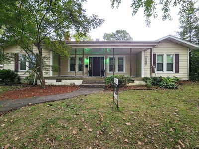 /international/us/220-park-avenue-madisonville-ky-110110212089/