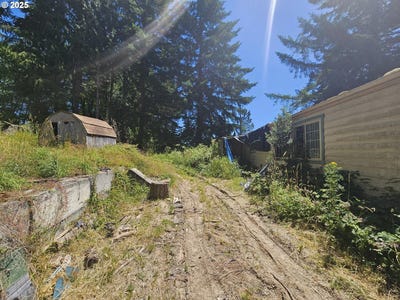/international/us/18485-johnson-rd-clatskanie-or-110100968978/