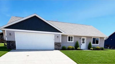 /international/us/425-4th-avenue-se-saint-joseph-mn-110107535180/