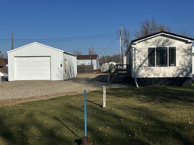 /international/us/106-skinner-street-akaska-sd-110105324409/