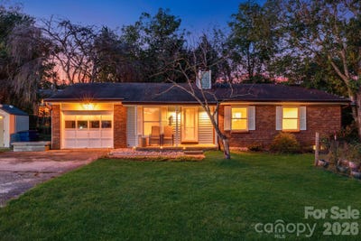 /international/us/38-clovernook-drive-arden-nc-110120157791/