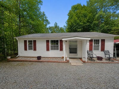 /international/us/101-dean-ridge-cir-wirtz-va-110119709557/