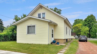 /international/us/507-w-cleveland-street-marshfield-wi-110108685348/