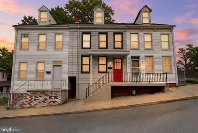 /international/us/38-w-8th-avenue-york-pa-110108125105/