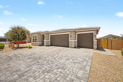 /international/us/1230-e-gabrilla-drive-casa-grande-az-110108966722/