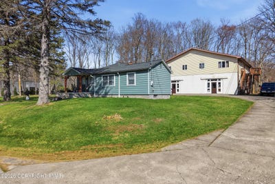/international/us/304-drinker-turnpike-covington-township-pa-110107285499/