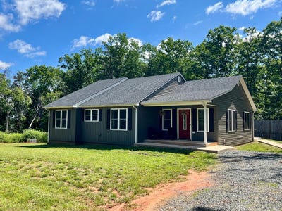 /international/us/574-n-creek-rd-appomattox-va-110100339071/
