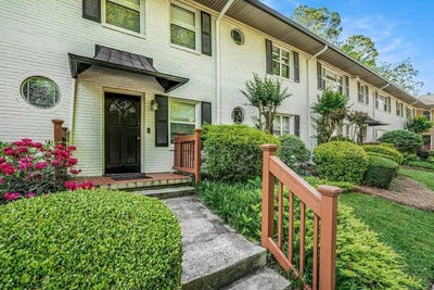 /international/us/2477-decatur-road-decatur-ga-110099320011/