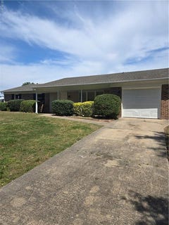 /international/us/3208-sir-meliot-drive-chesapeake-va-110107551917/
