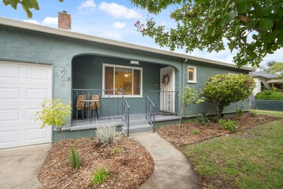 /international/us/2056-canal-drive-redding-ca-110102707233/