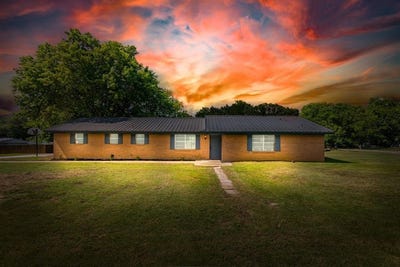 /international/us/304-washington-street-wolfe-city-tx-110100881320/?lang=zh-tw