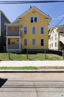 /international/us/96-franklin-street-meriden-ct-110107399986/